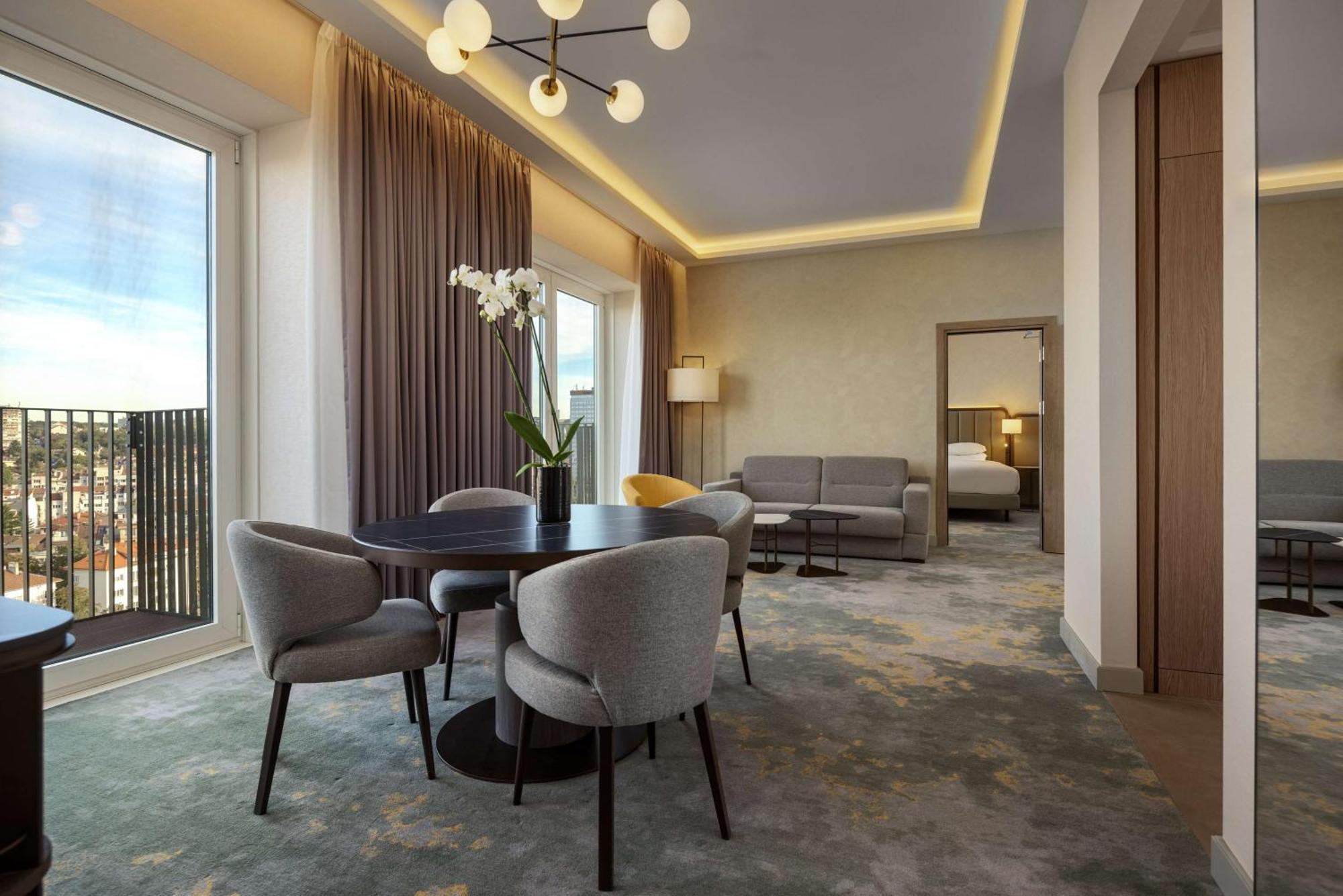 Hilton Sofia Hotel Luaran gambar