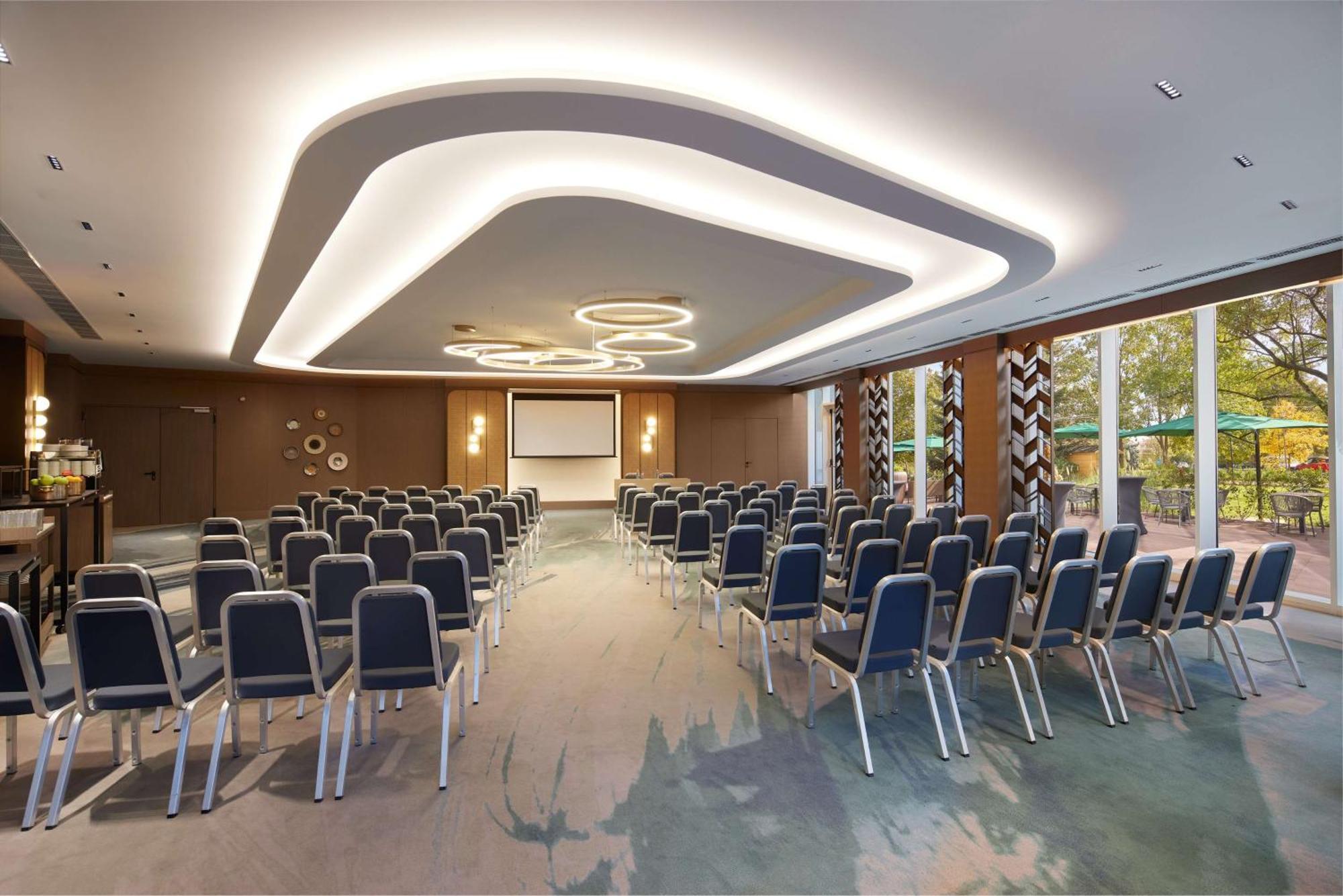 Hilton Sofia Hotel Luaran gambar