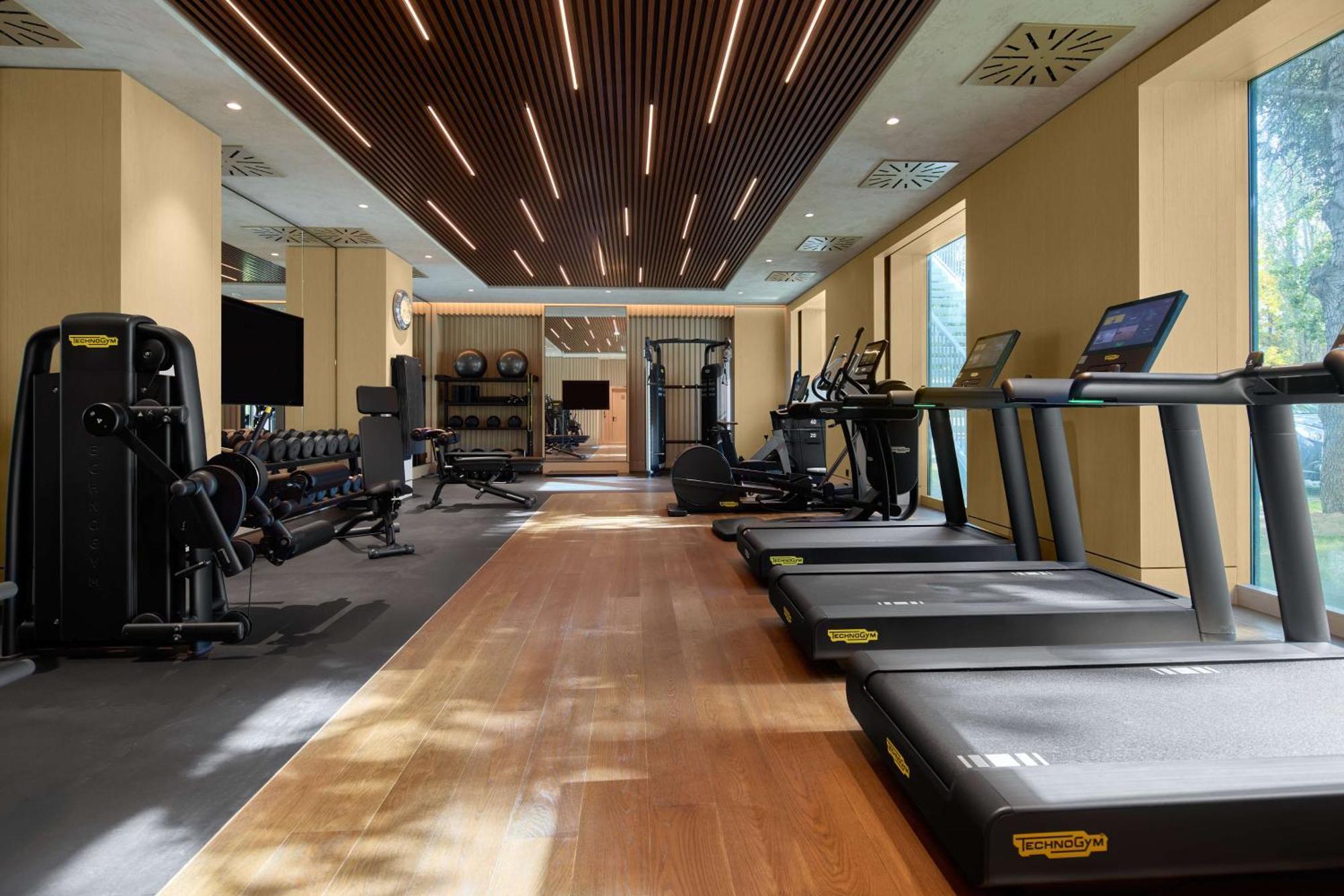 Hilton Sofia Hotel Luaran gambar